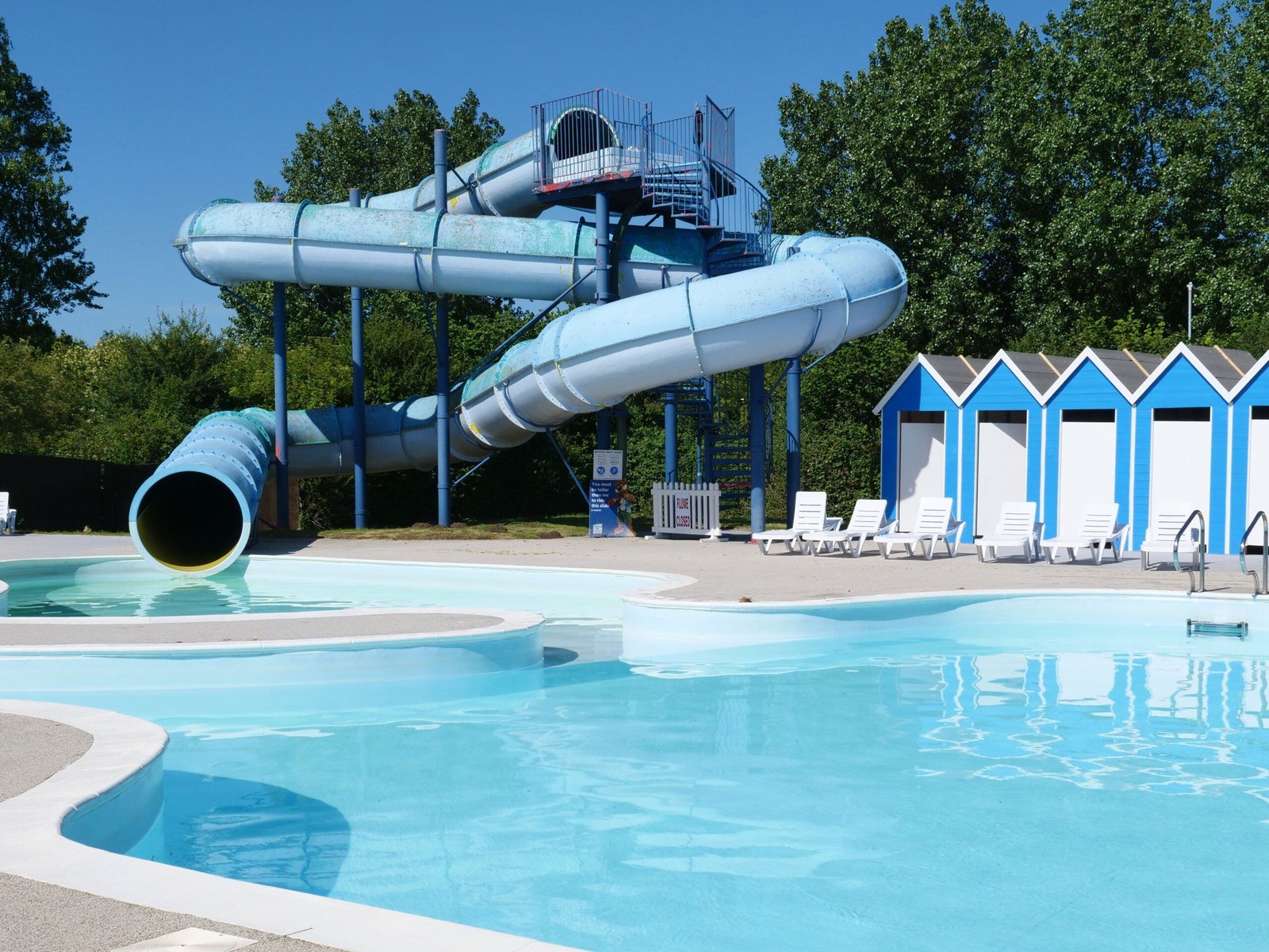 Outdoor swimming pool